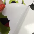 Autocollant repositionnable