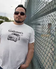 T-shirt homme personnalisé - Supercars & Exotiques - "A Gentleman's ride"