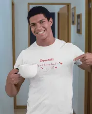 T-shirt homme personnalisé - Cadeau - "Il y a de l'amour dans l'air..."