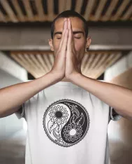T-shirt homme personnalisé - Nature - "Ying yang fleuri"