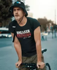 T-shirt homme personnalisé - Mode - "Sneakers Addict since..."