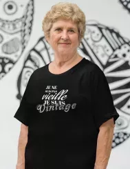 T-shirt femme 100% coton bio - Humour - "Je ne suis pas vieille"