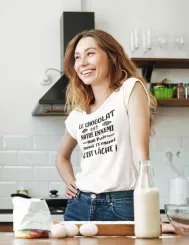 T-shirt femme personnalisé - Citations Food - "Le chocolat est notre ennemi"