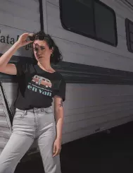 T-shirt femme 100% coton bio - Cadeau - "J'peux pas j'me barre en van" Rétro