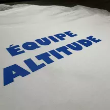 Lettrage textile personnalisé