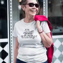 T-shirt femme 100% coton bio - humour - "Je ne suis pas vieille"