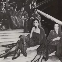 Affiche personnalisée Photographie Le Nouvel Observateur - Les mannequins aux Oscars de la Mode de l’Opéra